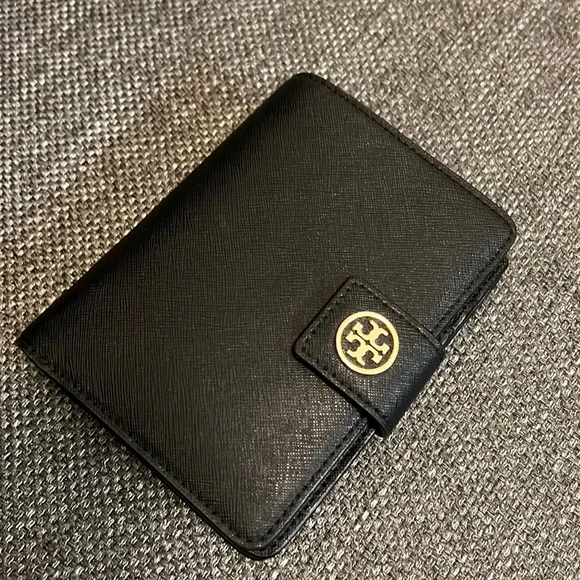 Wallet - Picture 1 of 4